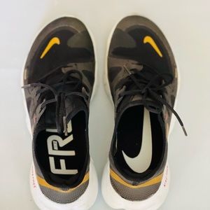 Nike Free RN 5.0 Womens Shoes Sneakers Size 6.5 Black Gold aq1316-008 Athletic